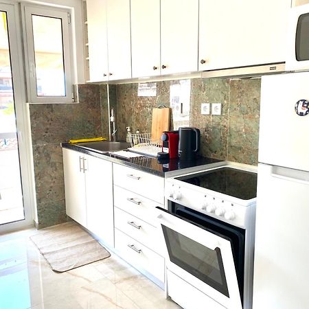 Quiet Near Subway And Acropolis 2 Bedrooms Apt Athens Luaran gambar