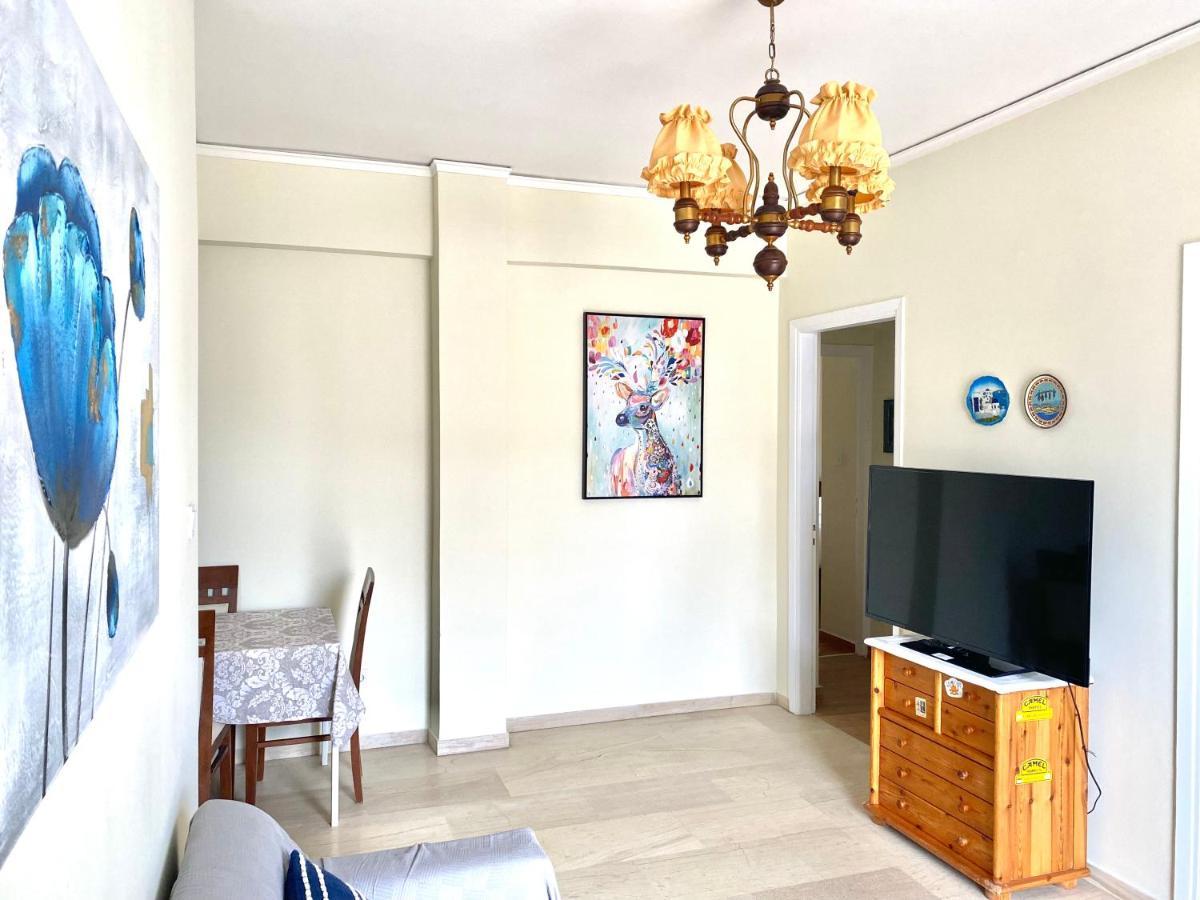Quiet Near Subway And Acropolis 2 Bedrooms Apt Athens Luaran gambar