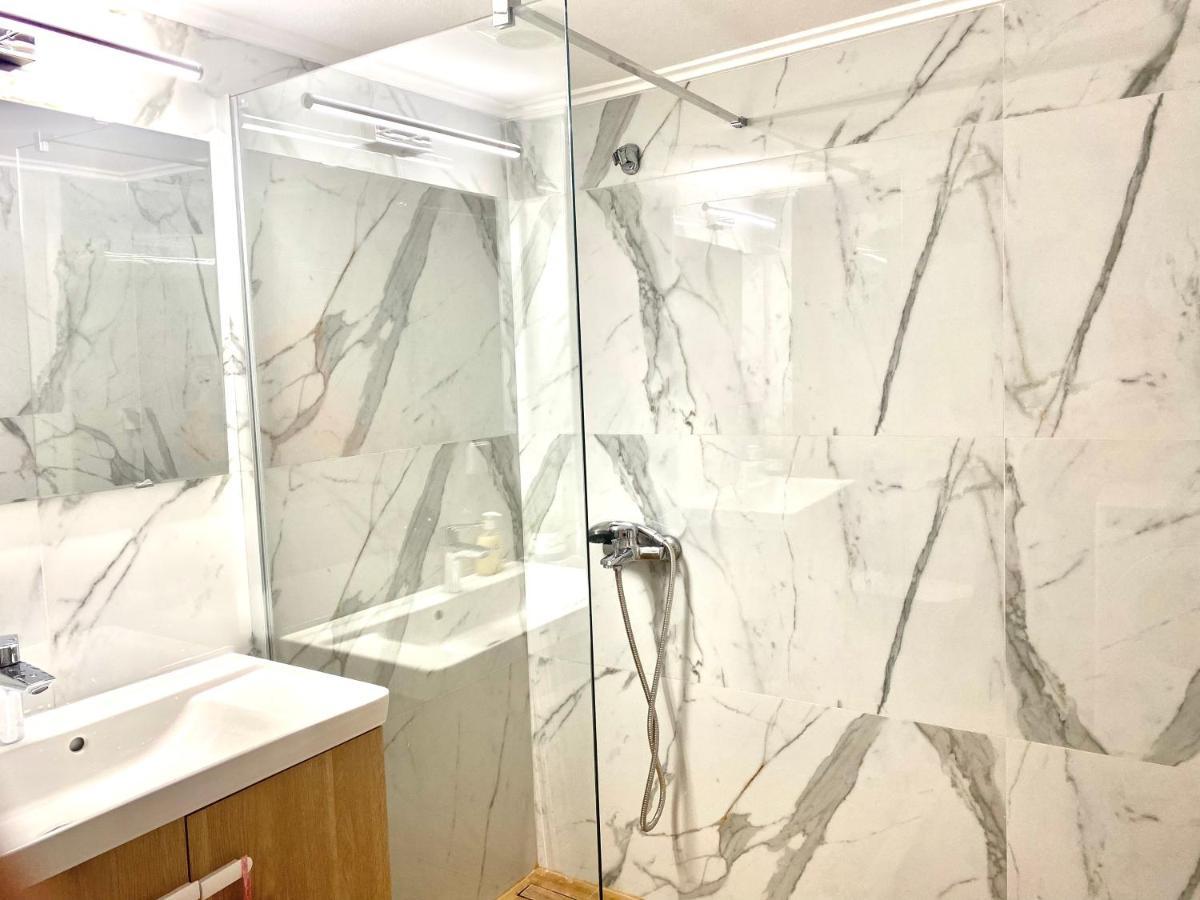 Quiet Near Subway And Acropolis 2 Bedrooms Apt Athens Luaran gambar