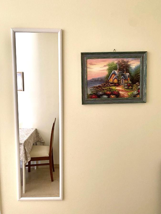 Quiet Near Subway And Acropolis 2 Bedrooms Apt Athens Luaran gambar